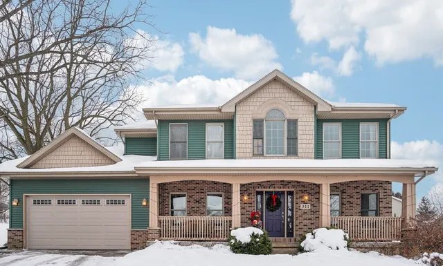 $575,000 | 311 Tvedt Drive, Mount Horeb, WI 53572