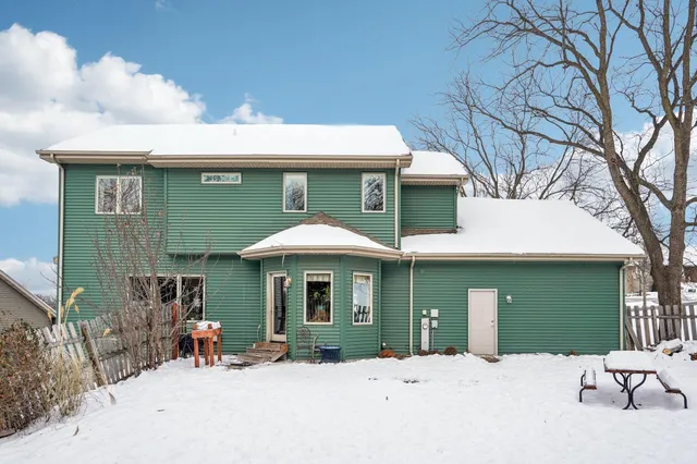 $575,000 | 311 Tvedt Drive, Mount Horeb, WI 53572