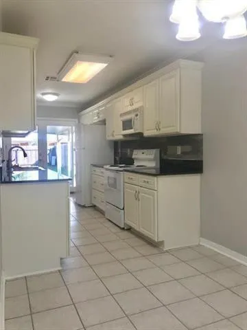 $1,950 | 3286 Appian Drive, Kenner, LA 70065