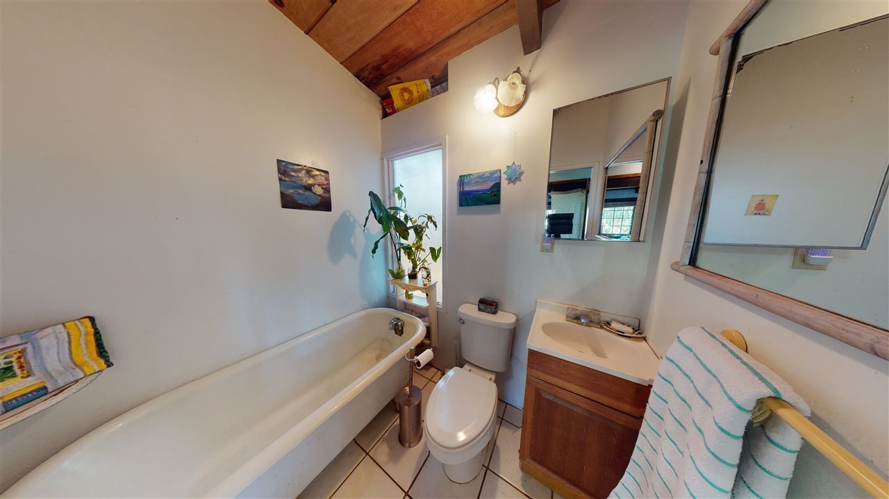 307 West Kuiaha Road Haiku, HI 96708 - Photo 24 of 30 a bathroom with a sink a toilet and shower