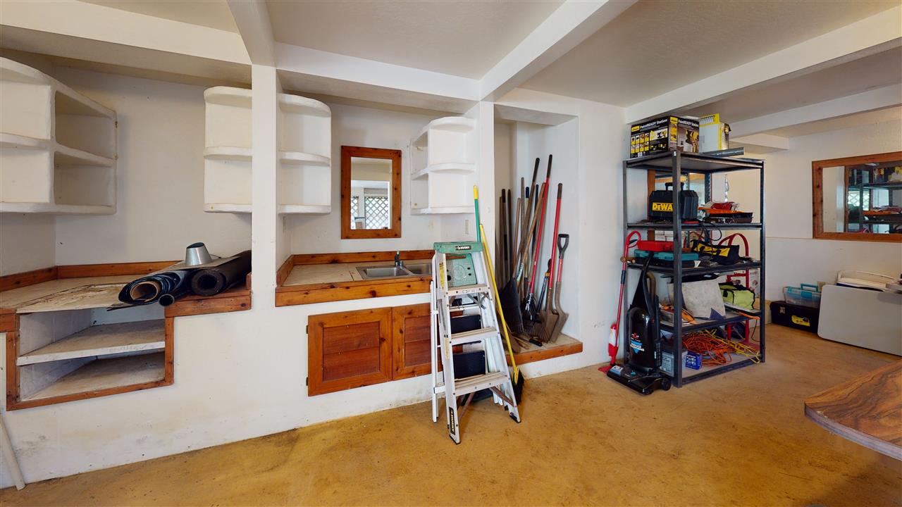 307 West Kuiaha Road Haiku, HI 96708 - Photo 27 of 30 a view of a room with gym equipment