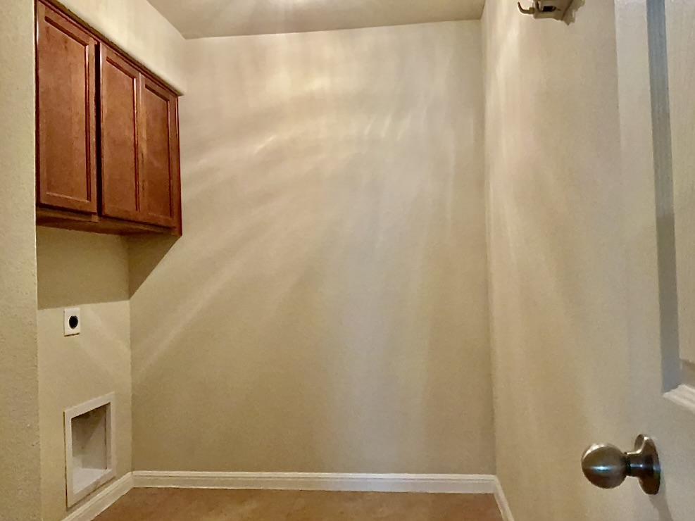 720 Noatak Trail Pflugerville, TX 78660 - Photo 17 of 20 a bathroom with a shower