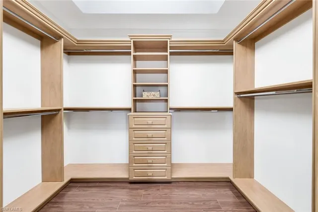 $2,900,000 | 309 Rookery Court, Marco Island, FL 34145