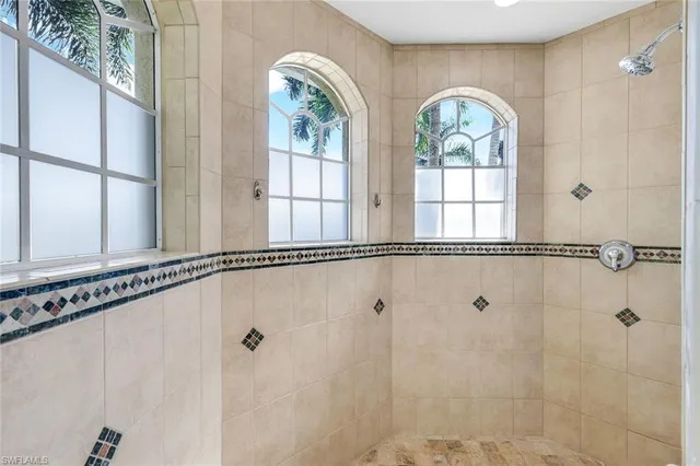 $2,900,000 | 309 Rookery Court, Marco Island, FL 34145