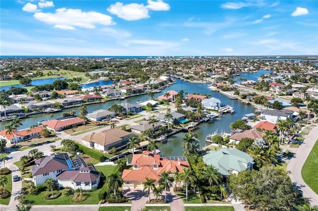 $2,900,000 | 309 Rookery Court, Marco Island, FL 34145