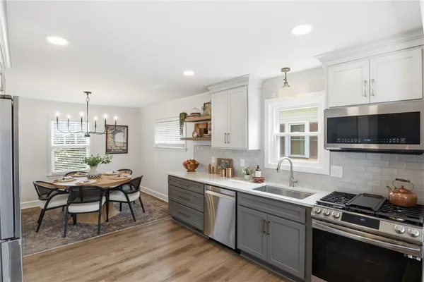 $249,900 | 53 Hedgegarth Drive, Irondequoit, NY 14617