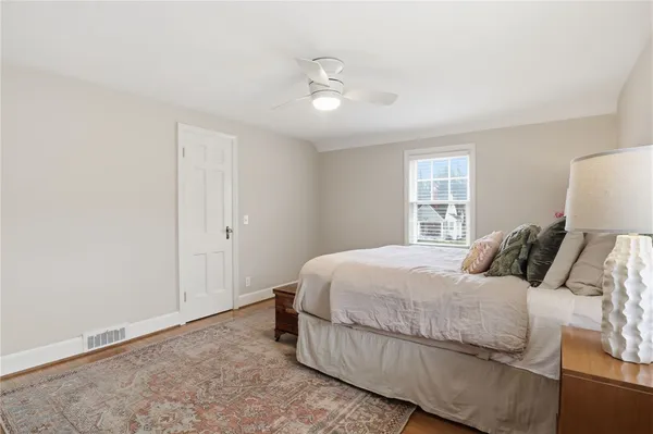 $249,900 | 53 Hedgegarth Drive, Irondequoit, NY 14617