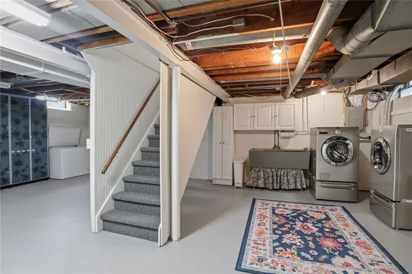 $249,900 | 53 Hedgegarth Drive, Irondequoit, NY 14617