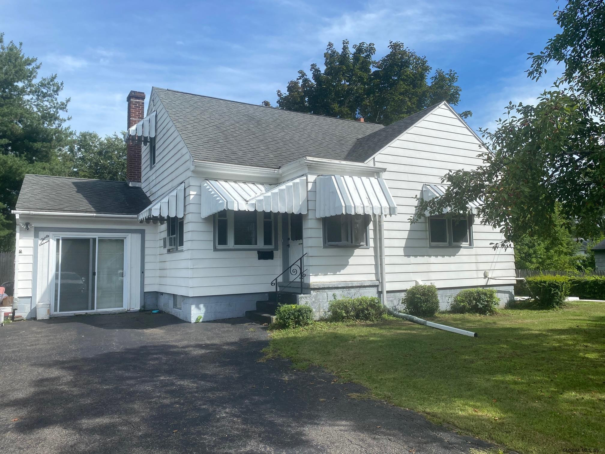 37 Phillips Road Rensselaer, NY 12144 - Photo 1 of 13 Photo 1