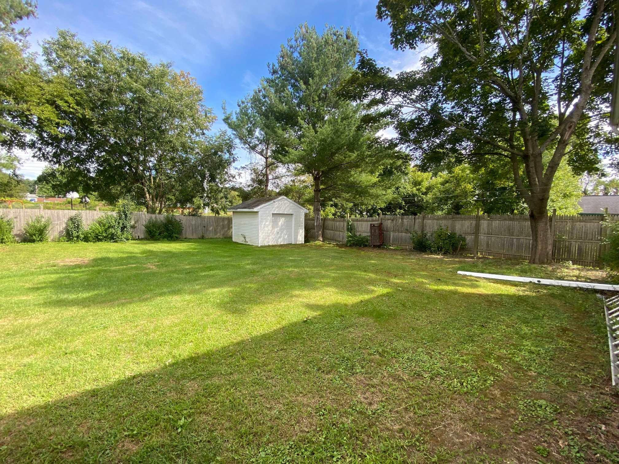 37 Phillips Road Rensselaer, NY 12144 - Photo 6 of 13 Photo 6