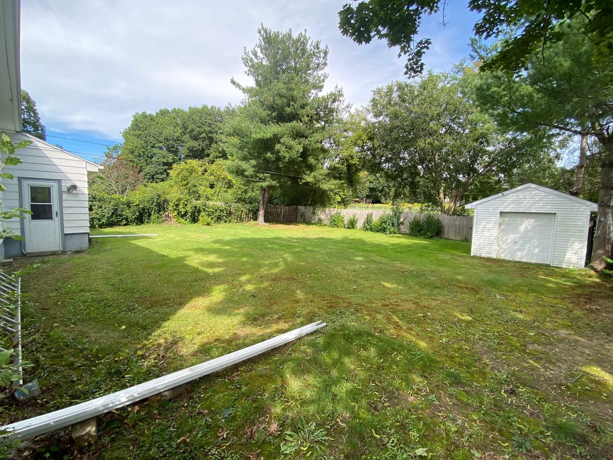 37 Phillips Road Rensselaer, NY 12144 - Photo 7 of 13 Photo 7