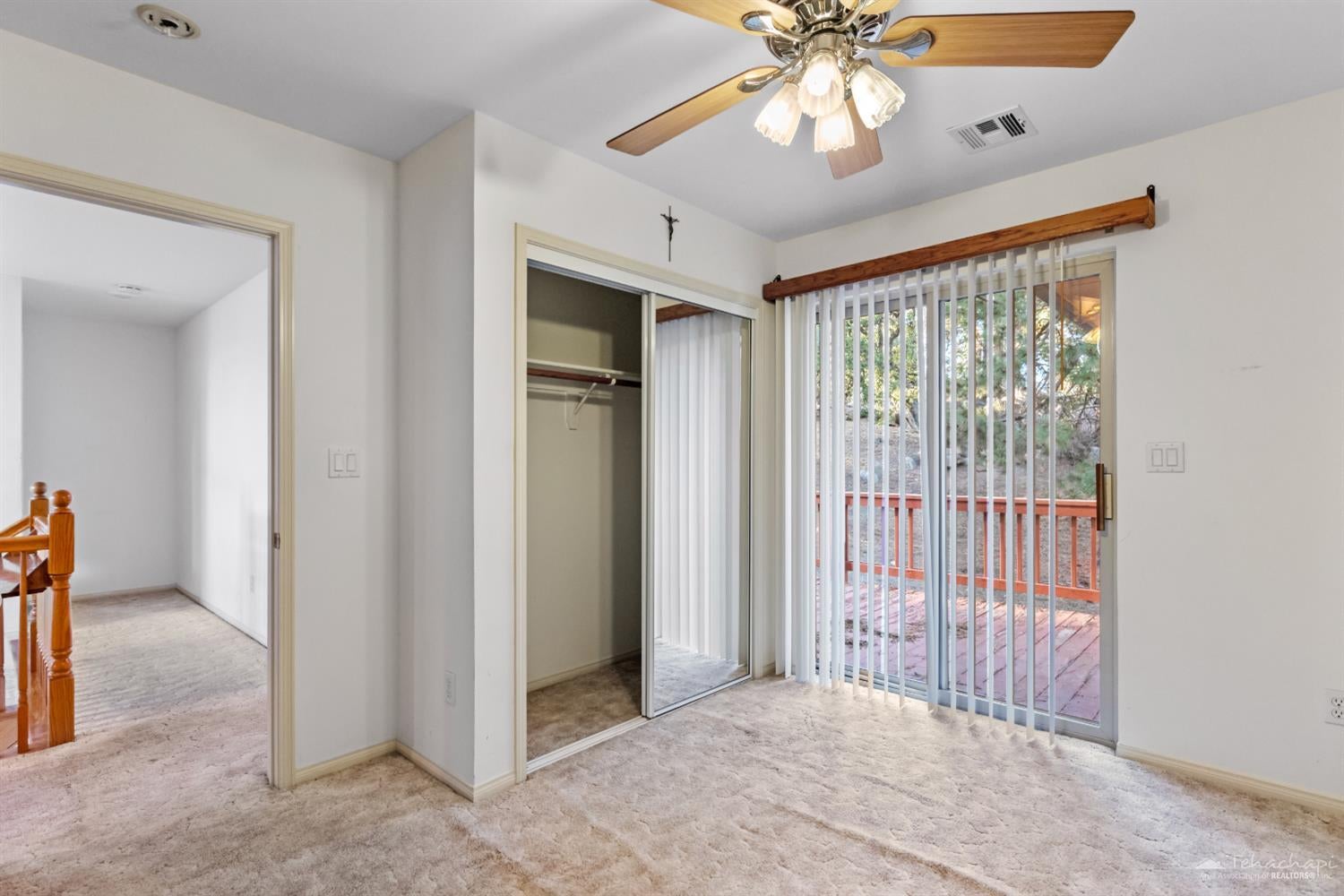 26681 Stirrup Way Tehachapi, CA 93561 - Photo 28 of 55 Guest room 1 with sliding glass door to 2nd floor rear deck...