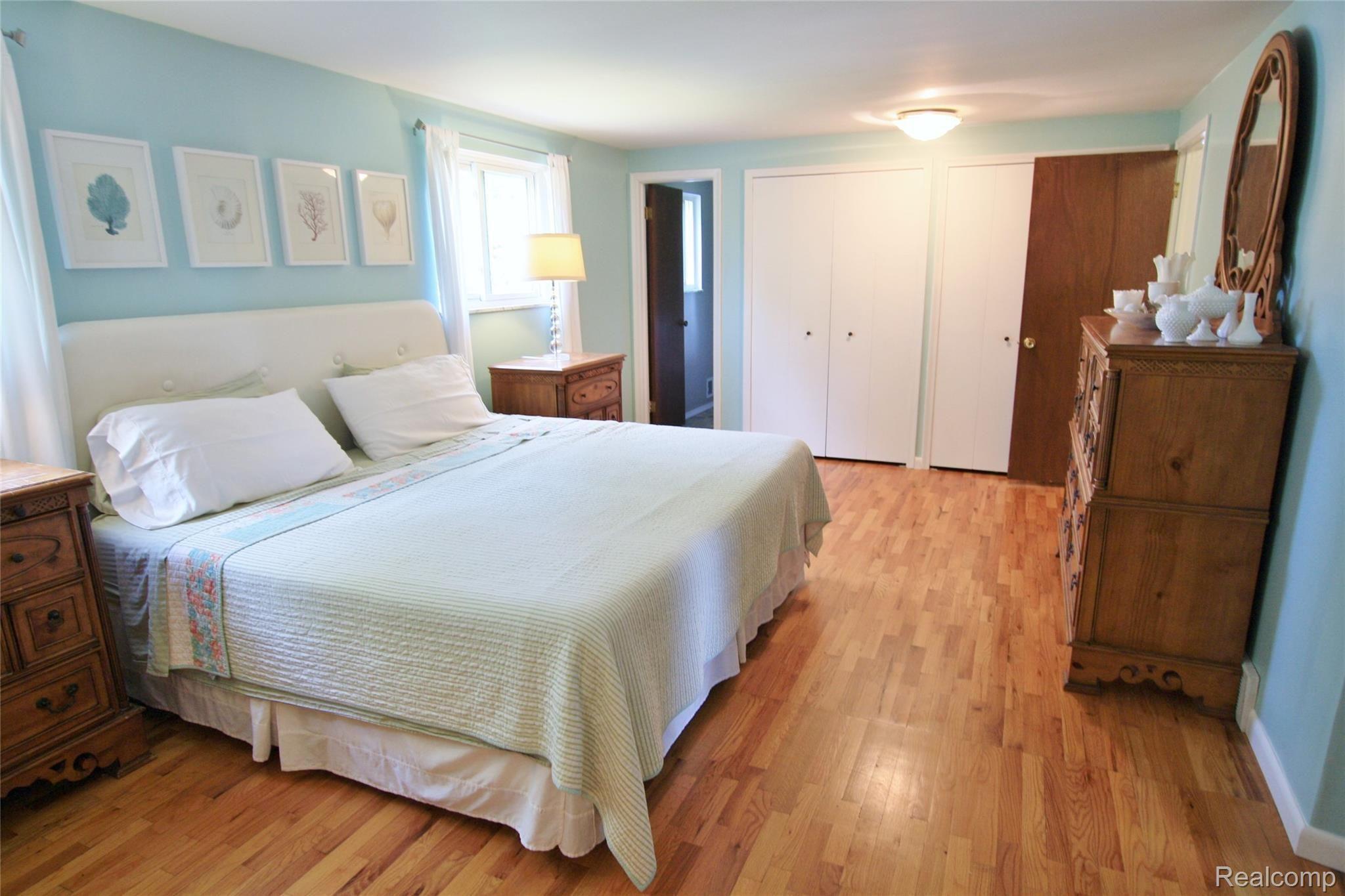 3166 Red Barn Road Flint, MI 48507 - Photo 26 of 34 RedBarn 048.JPG