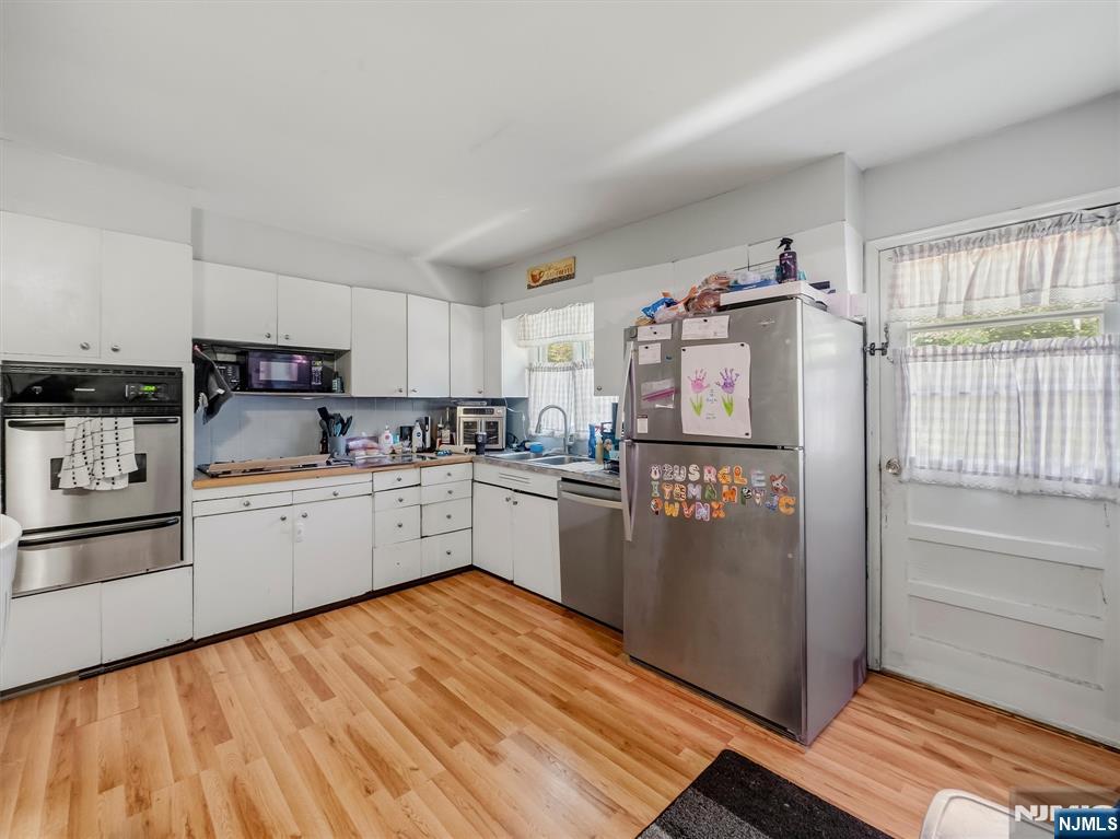 33 Prospect Street Paramus, NJ 07652 - Photo 12 of 32