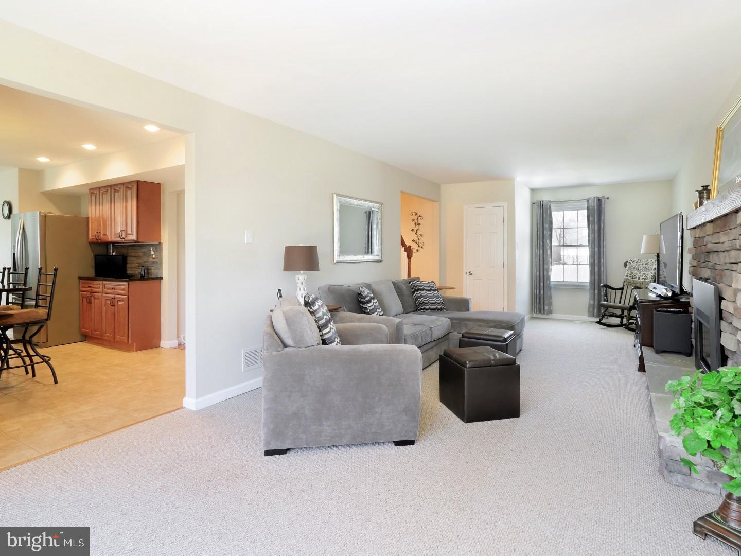 512 Barbara Road Fairless Hills, PA 19030 - Photo 20 of 24 Family Room