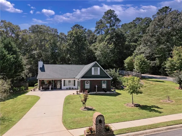$295,000 | 100 Glenview Drive, Griffin, GA 30224