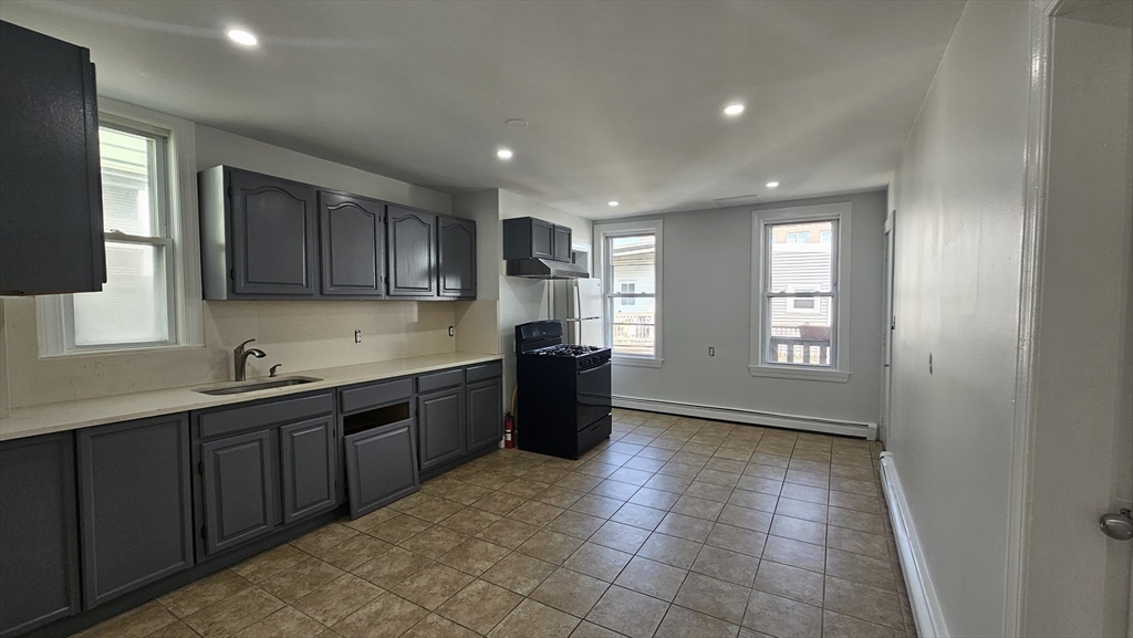 198 Chelsea Street, Unit 3 Boston, MA 02128 - Photo 4 of 11