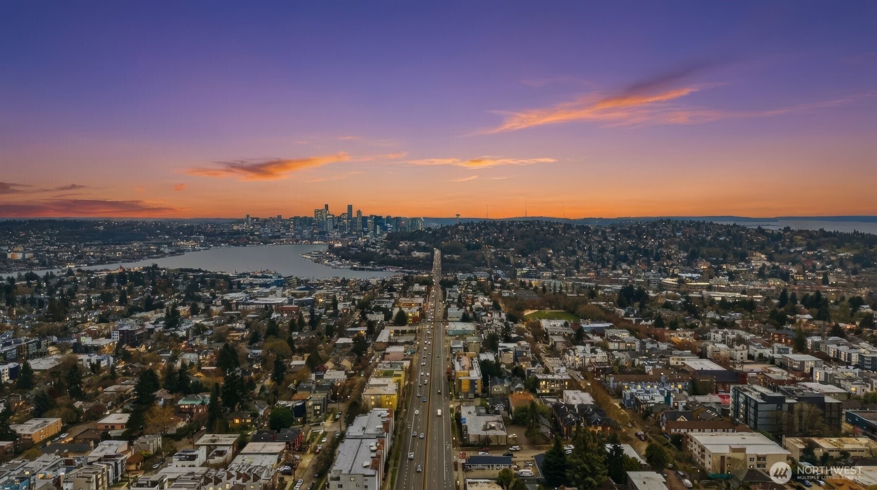 728 North 43rd Street Seattle, WA 98103 - Photo 2 of 29