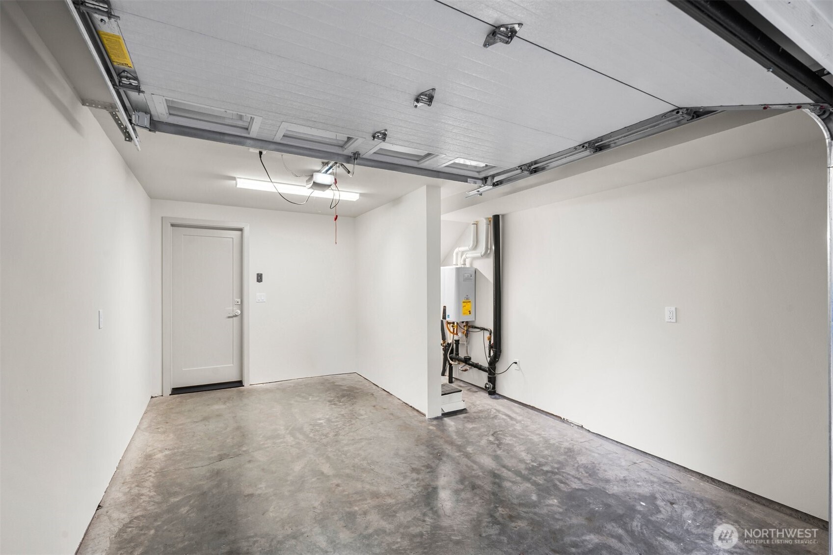 728 North 43rd Street Seattle, WA 98103 - Photo 21 of 29 a view of an empty room