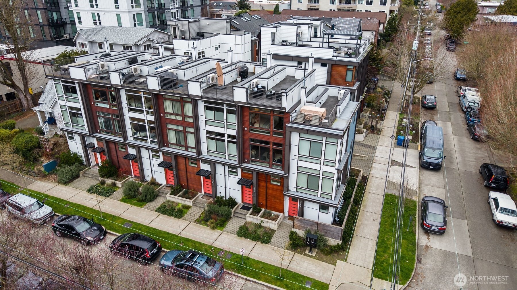 728 North 43rd Street Seattle, WA 98103 - Photo 27 of 29 an aerial view of multiple house