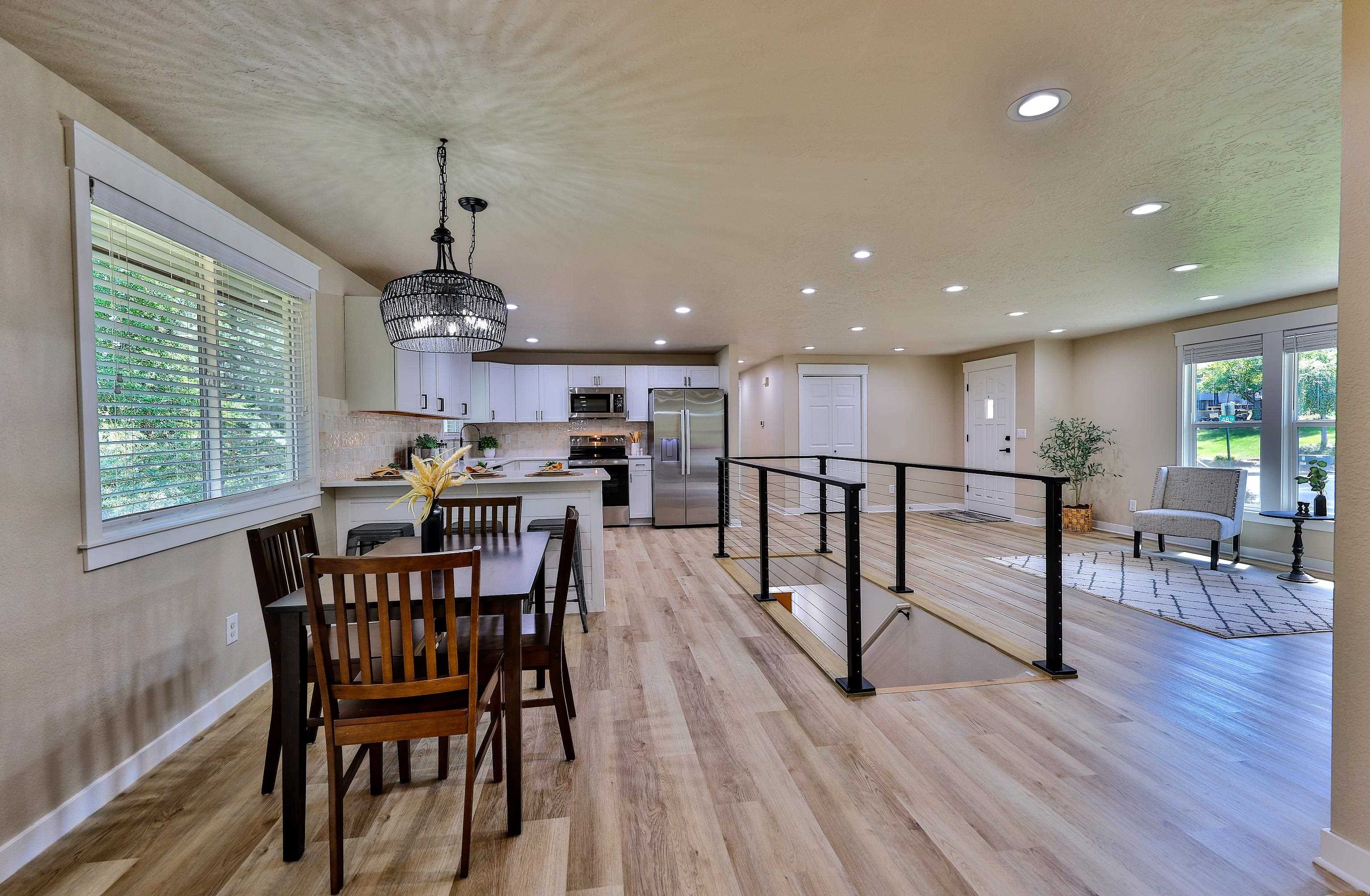 4725 South Bates Road Spokane, WA 99206 - Photo 8 of 48