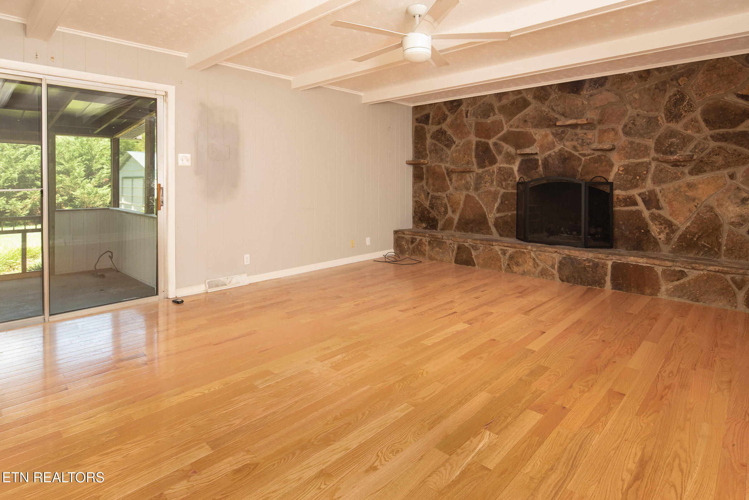 813 Naples Road Knoxville, TN 37923 - Photo 11 of 30 Family Room
