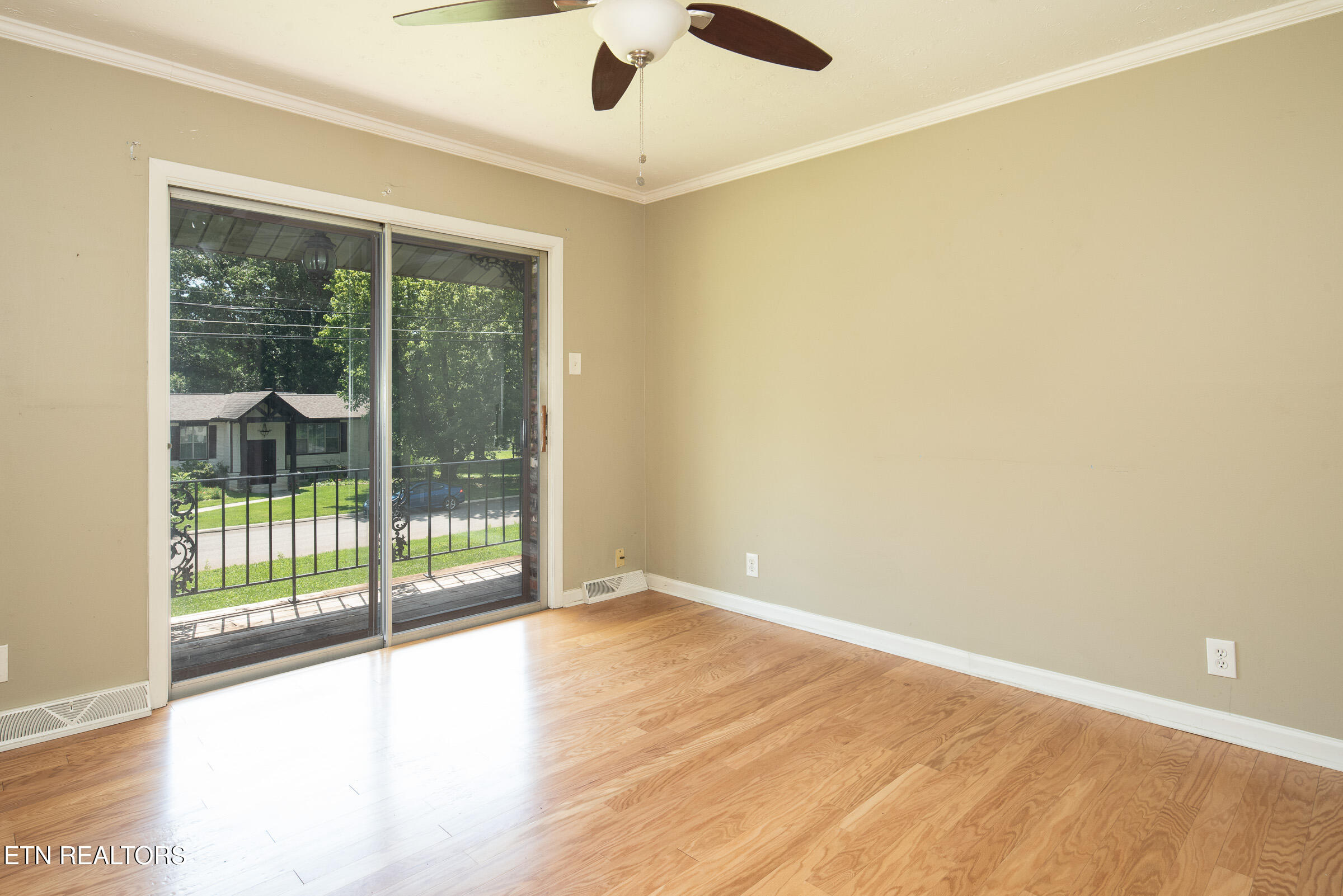 813 Naples Road Knoxville, TN 37923 - Photo 13 of 30 Bedroom 2