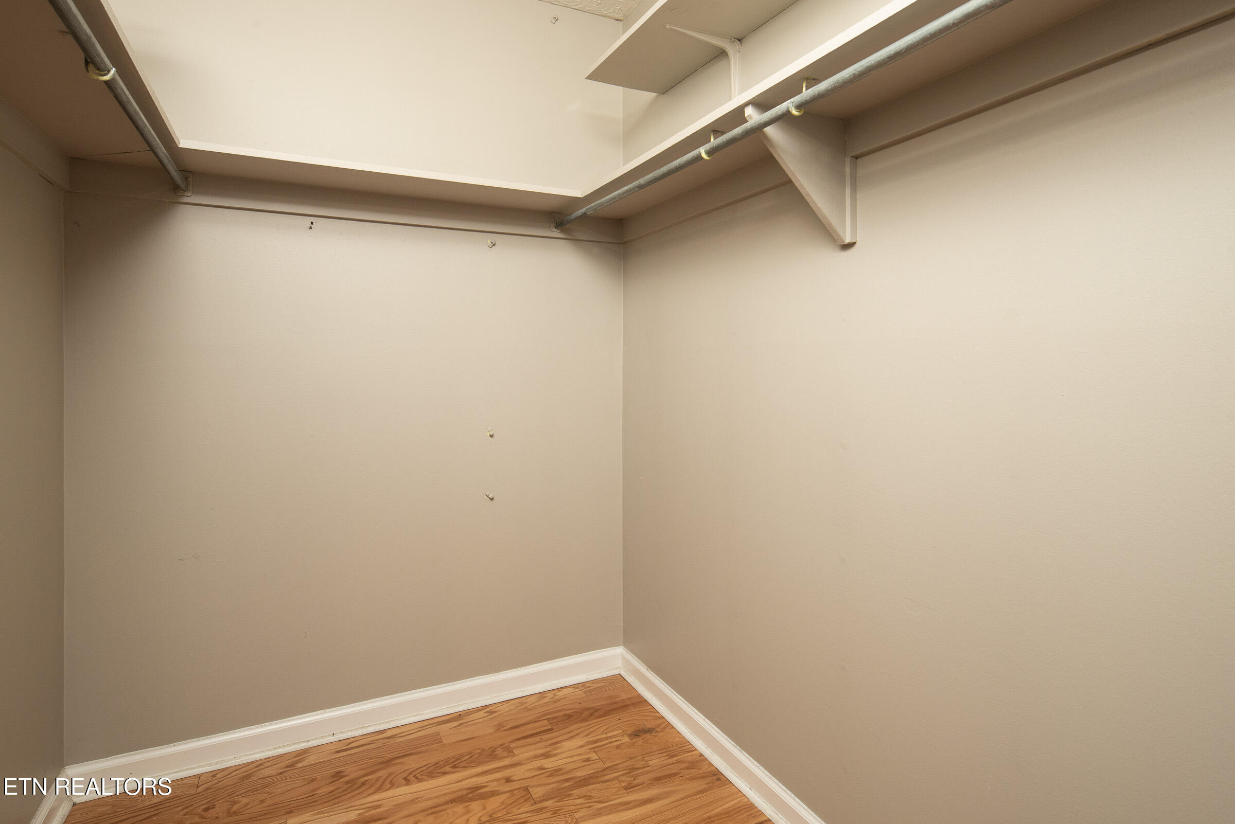 813 Naples Road Knoxville, TN 37923 - Photo 20 of 30 Walk-in Closet