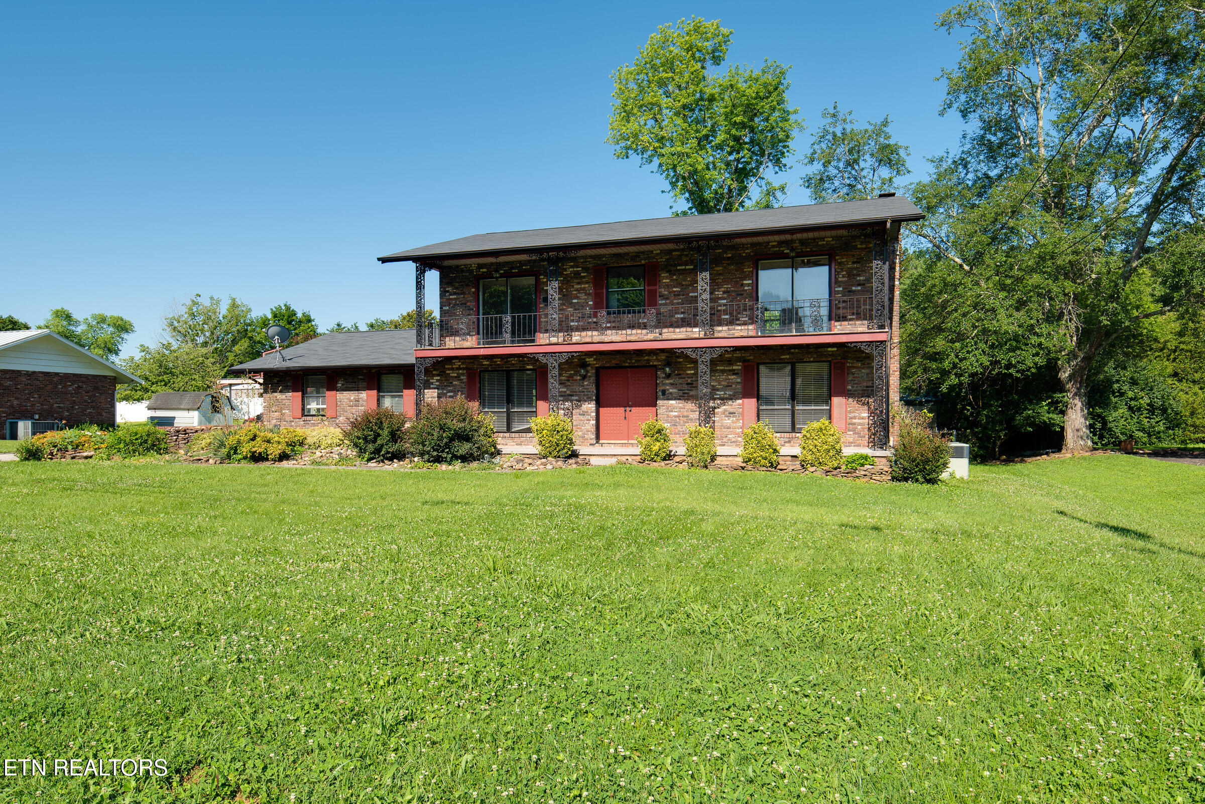 813 Naples Road Knoxville, TN 37923 - Photo 2 of 30 Upper Balcony