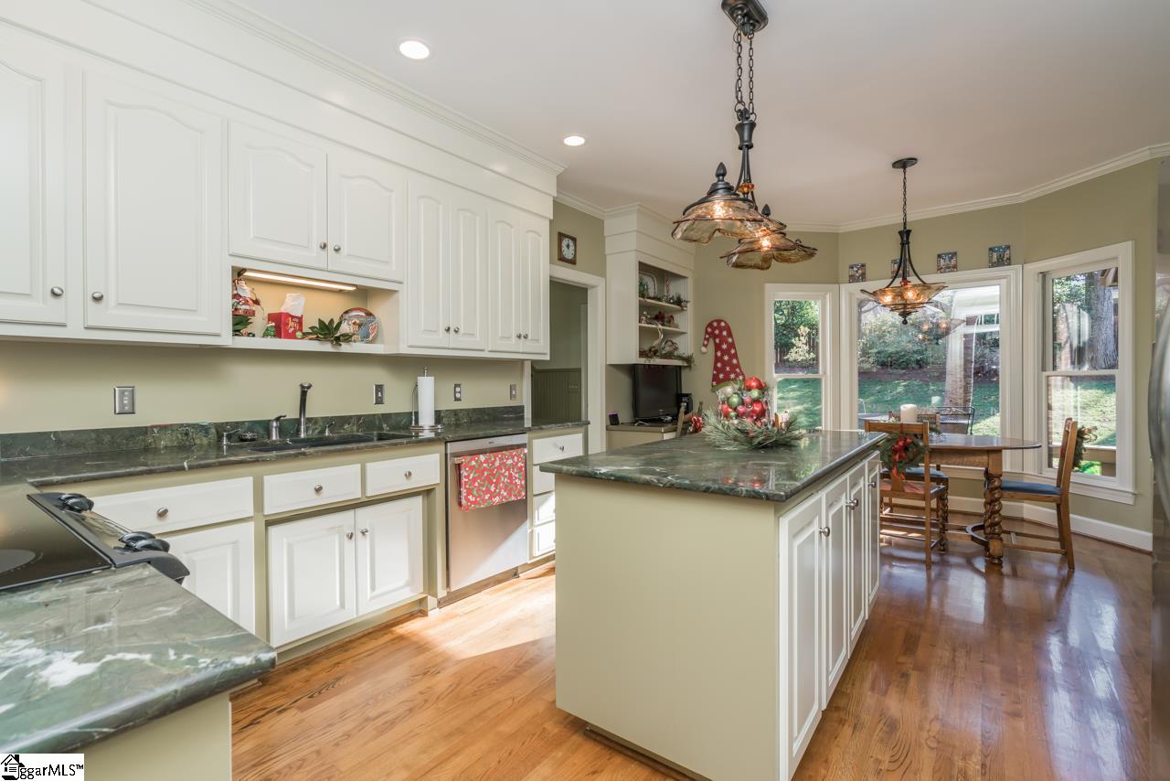 119 Sun Meadow Road Greer, SC 29650 - Photo 10 of 31 Gallery Image 10