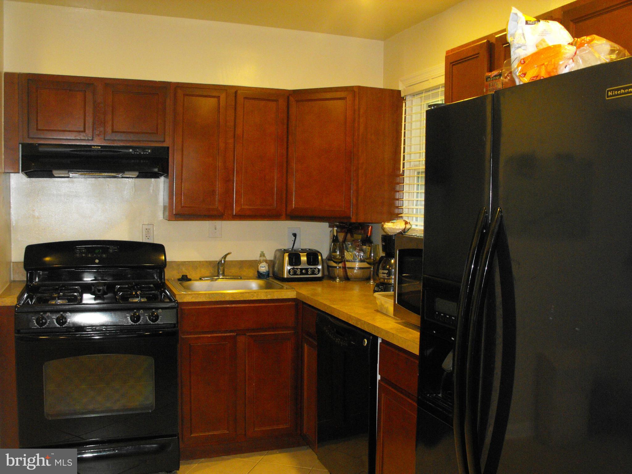 7311 Good Luck Road New Carrollton, MD 20784 - Photo 14 of 30 Kitchen