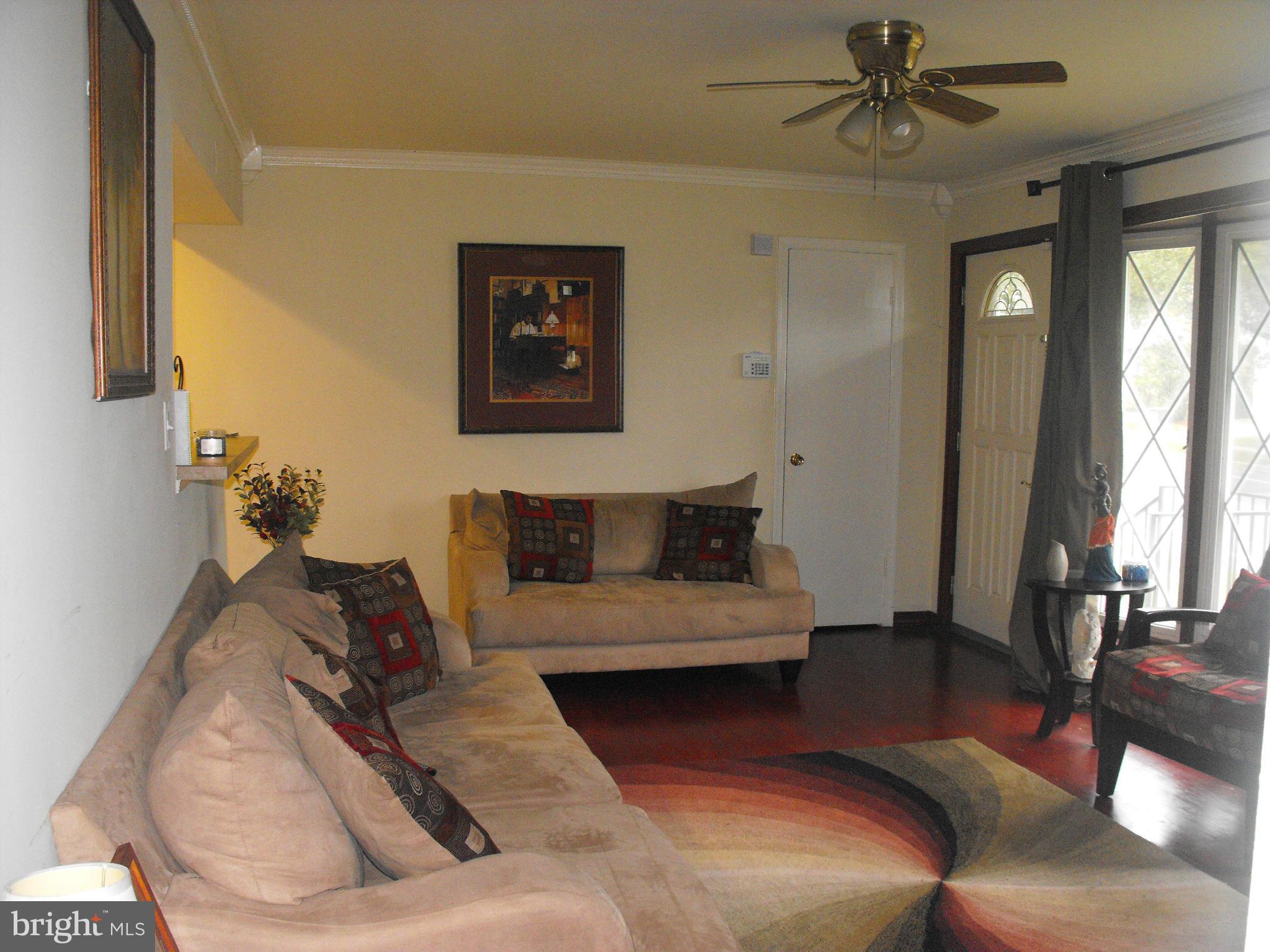 7311 Good Luck Road New Carrollton, MD 20784 - Photo 8 of 30 Living Room