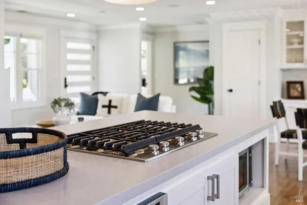 $1,900,000 | 21730 Burndale Road, Sonoma, CA 95476