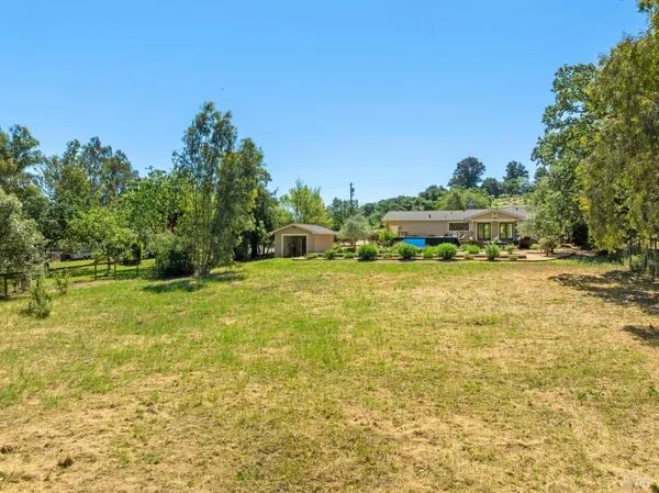 $1,900,000 | 21730 Burndale Road, Sonoma, CA 95476