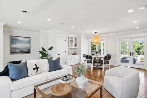 $1,900,000 | 21730 Burndale Road, Sonoma, CA 95476