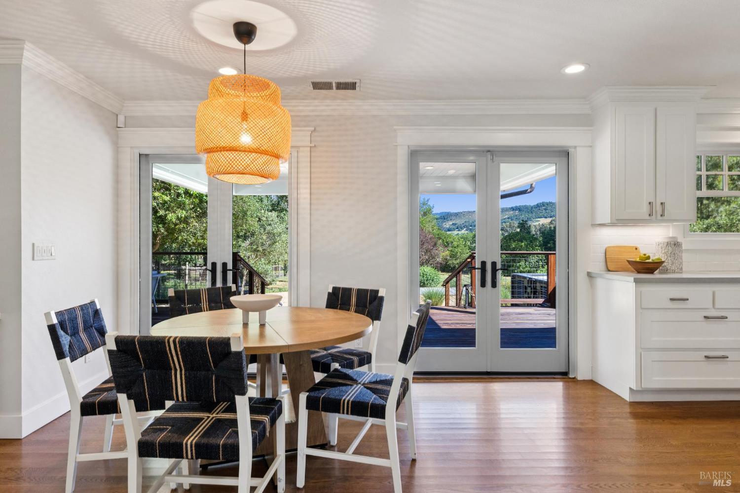 21730 Burndale Road Sonoma, CA 95476 - Photo 9 of 37