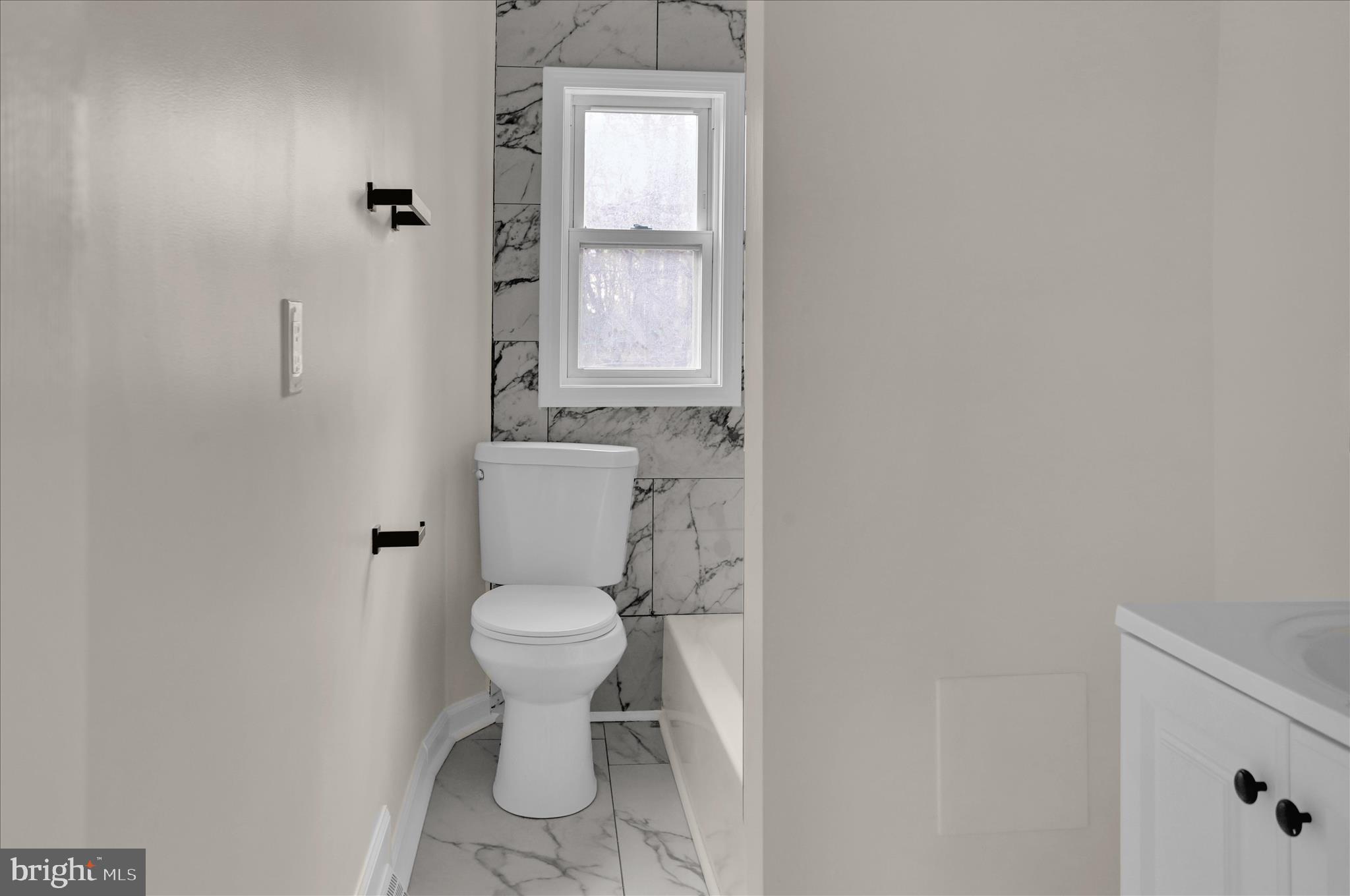 1831 Mount Laurel Road Temple, PA 19560 - Photo 17 of 27 E26A1143