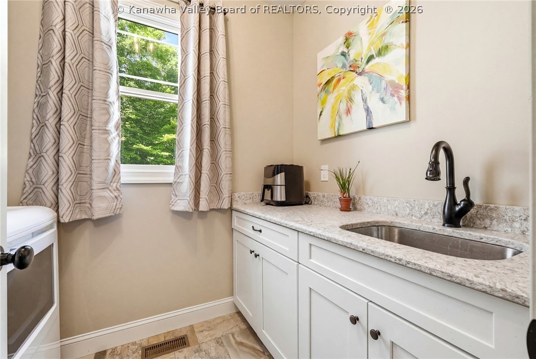 248 Mayberry Drive Winfield, WV 25213 - Photo 20 of 39 Gallery Image 20