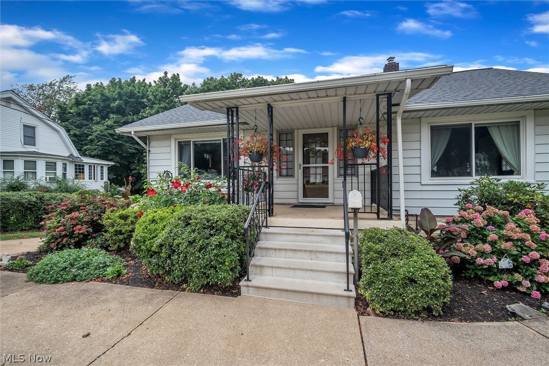 29115 Ridge Road Wickliffe, OH 44092 - Photo 3 of 30 Gallery Image 3