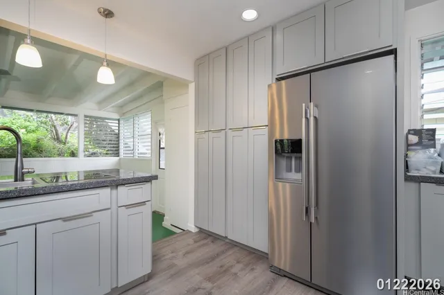 $3,300 | 3033 Woolsey Place, Unit UPSTAIRS), Honolulu, HI 96822