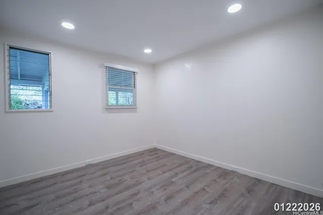 $3,300 | 3033 Woolsey Place, Unit UPSTAIRS), Honolulu, HI 96822