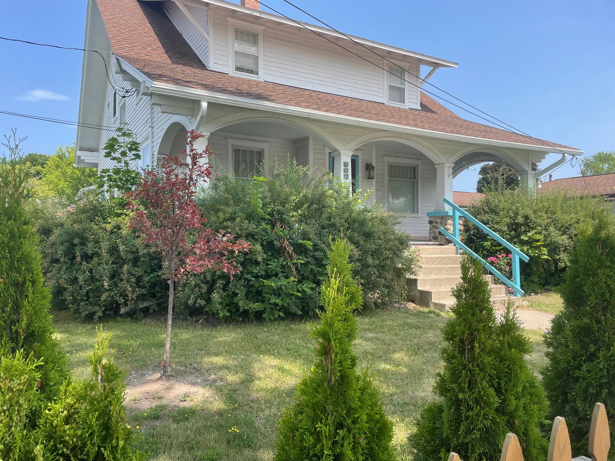 321 East State Street Cheboygan, MI 49721 - Photo 1 of 23 Gallery Image 1