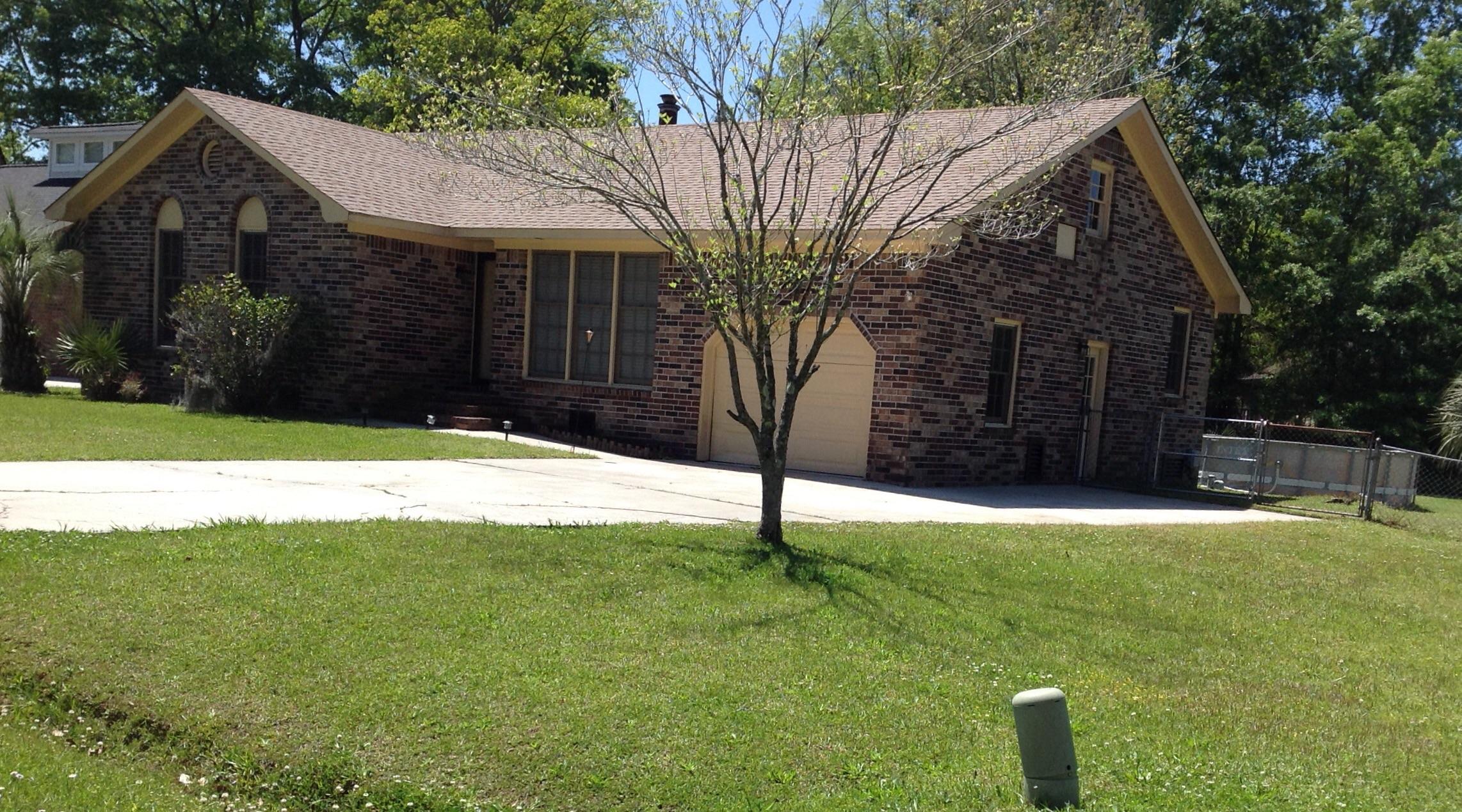 757 Wexford Road Charleston, SC 29414 - Photo 2 of 14 WexSideView