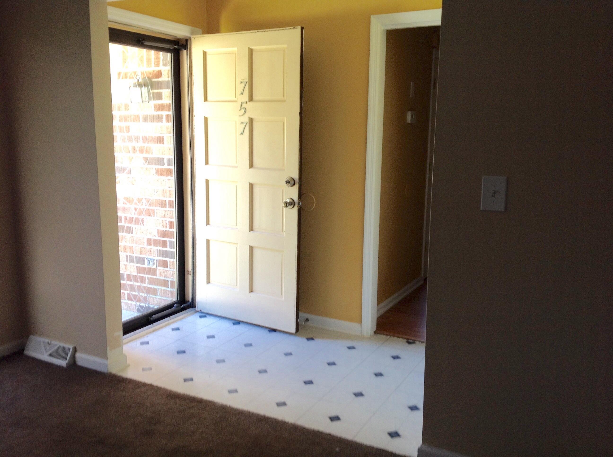 757 Wexford Road Charleston, SC 29414 - Photo 6 of 14 WexFoyer