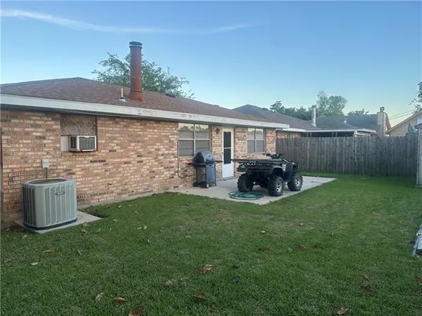 $1,850 | 2117 Van Arpel Drive, Laplace, LA 70068
