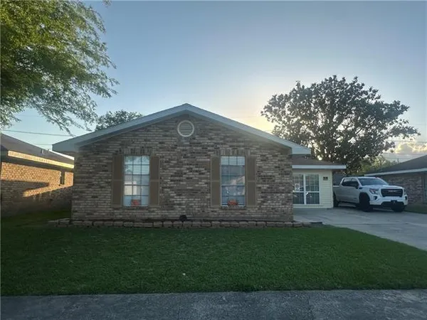 $1,850 | 2117 Van Arpel Drive, Laplace, LA 70068