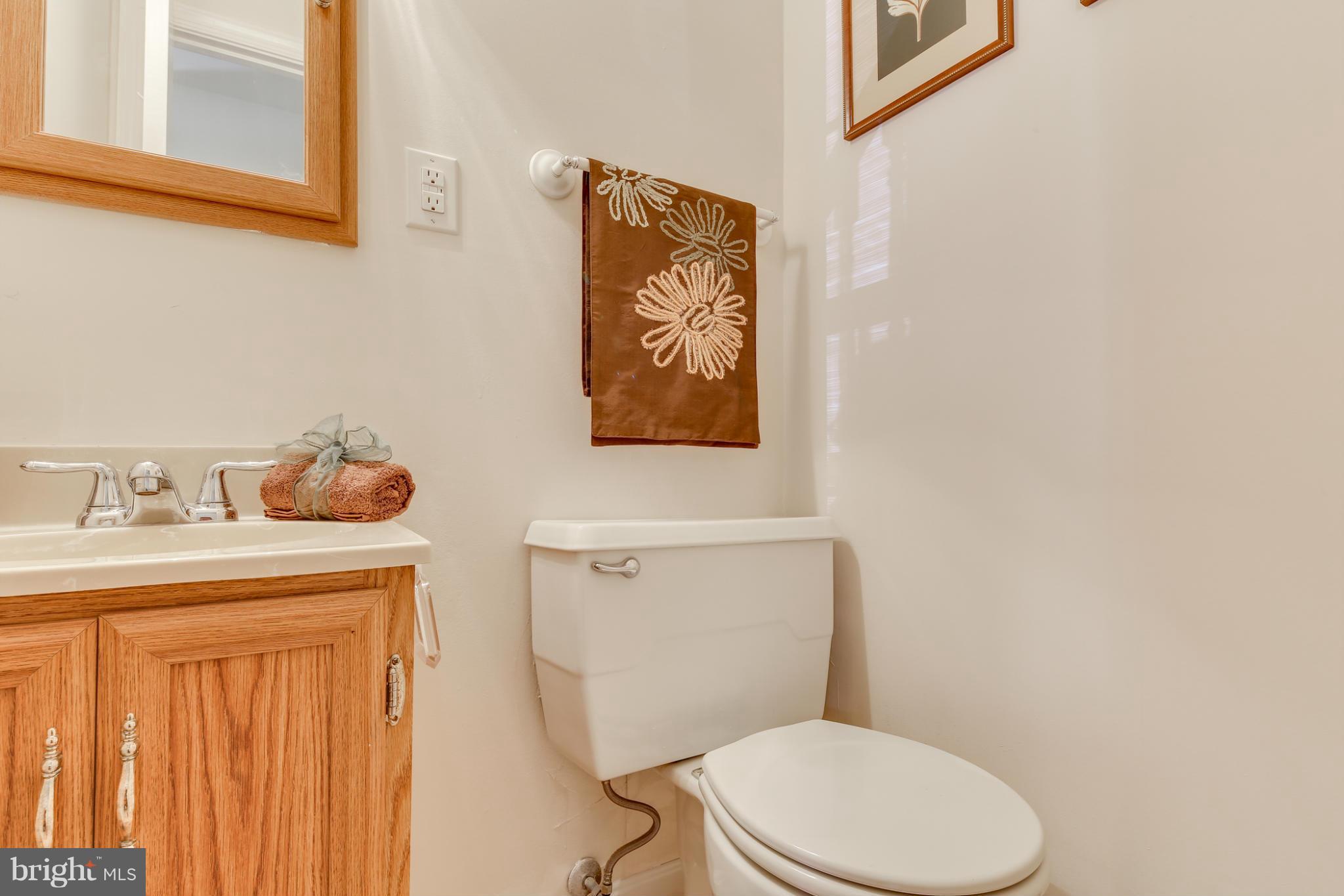 1209 Gresham Road Silver Spring, MD 20904 - Photo 13 of 29 Bath