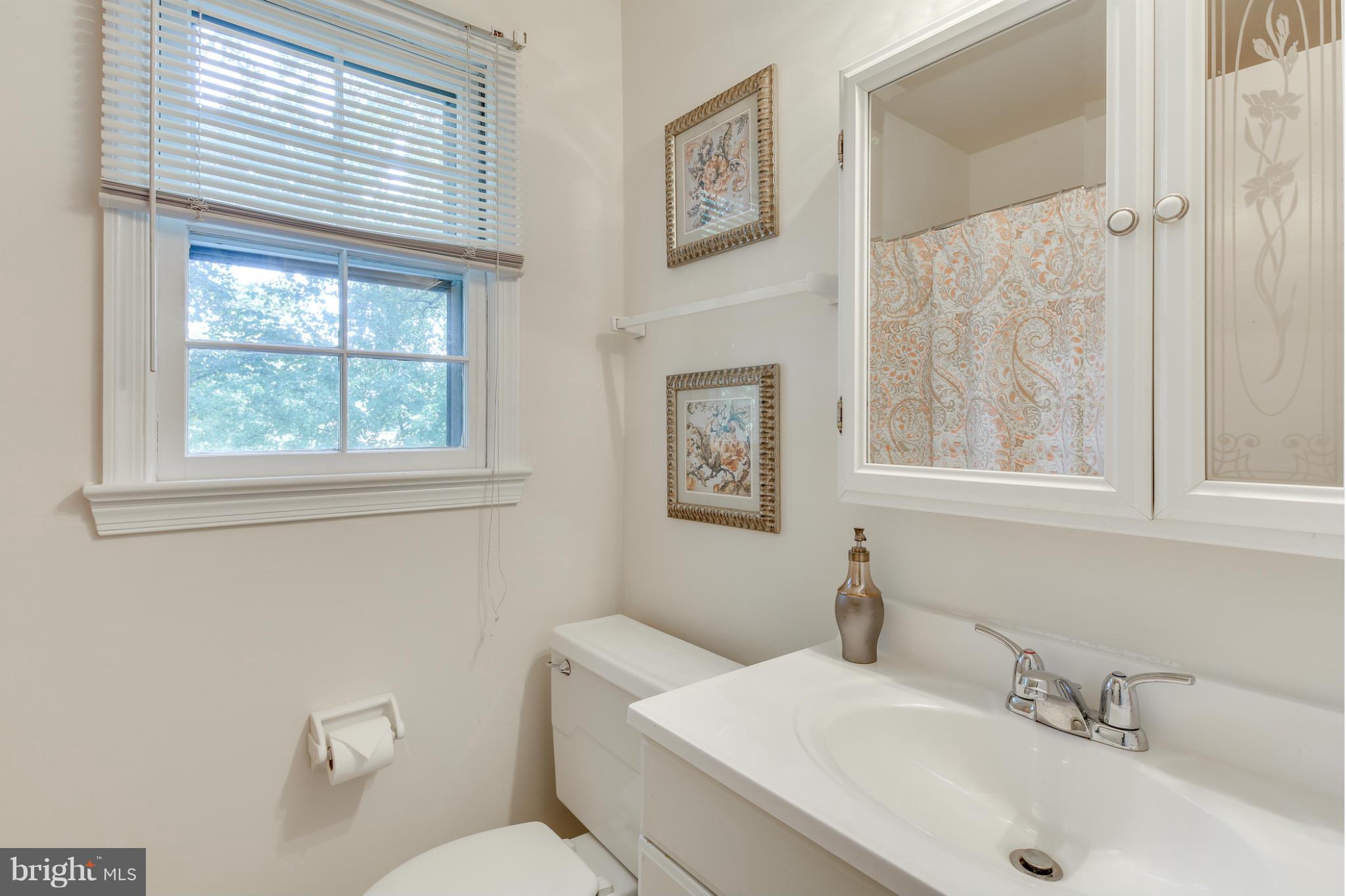 1209 Gresham Road Silver Spring, MD 20904 - Photo 23 of 29 Bath