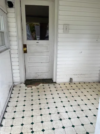 a view of entryway