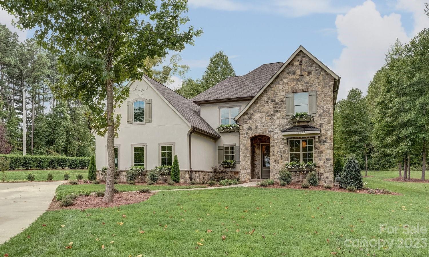 216 Bubbling Well Road Matthews, NC 28105 - Photo 11 of 14 Gallery Image 11
